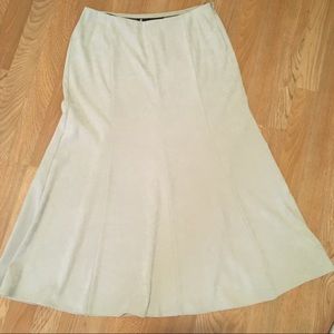 Norton  Mcnaughton  vintage cream midi skirt size 6